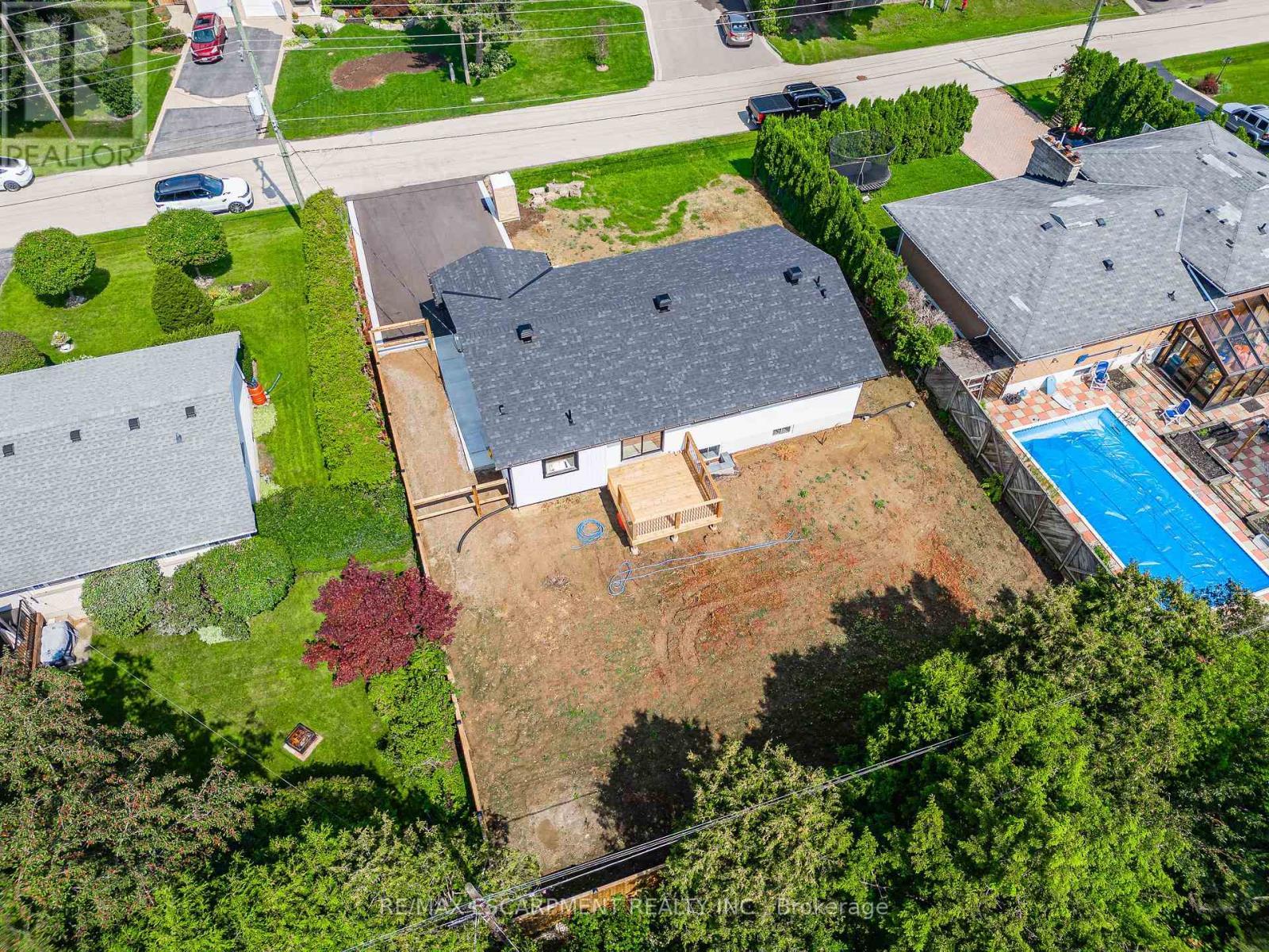 Upper - 664 Hiawatha Boulevard, Hamilton, ON - Outdoor With Deck Patio Veranda With View