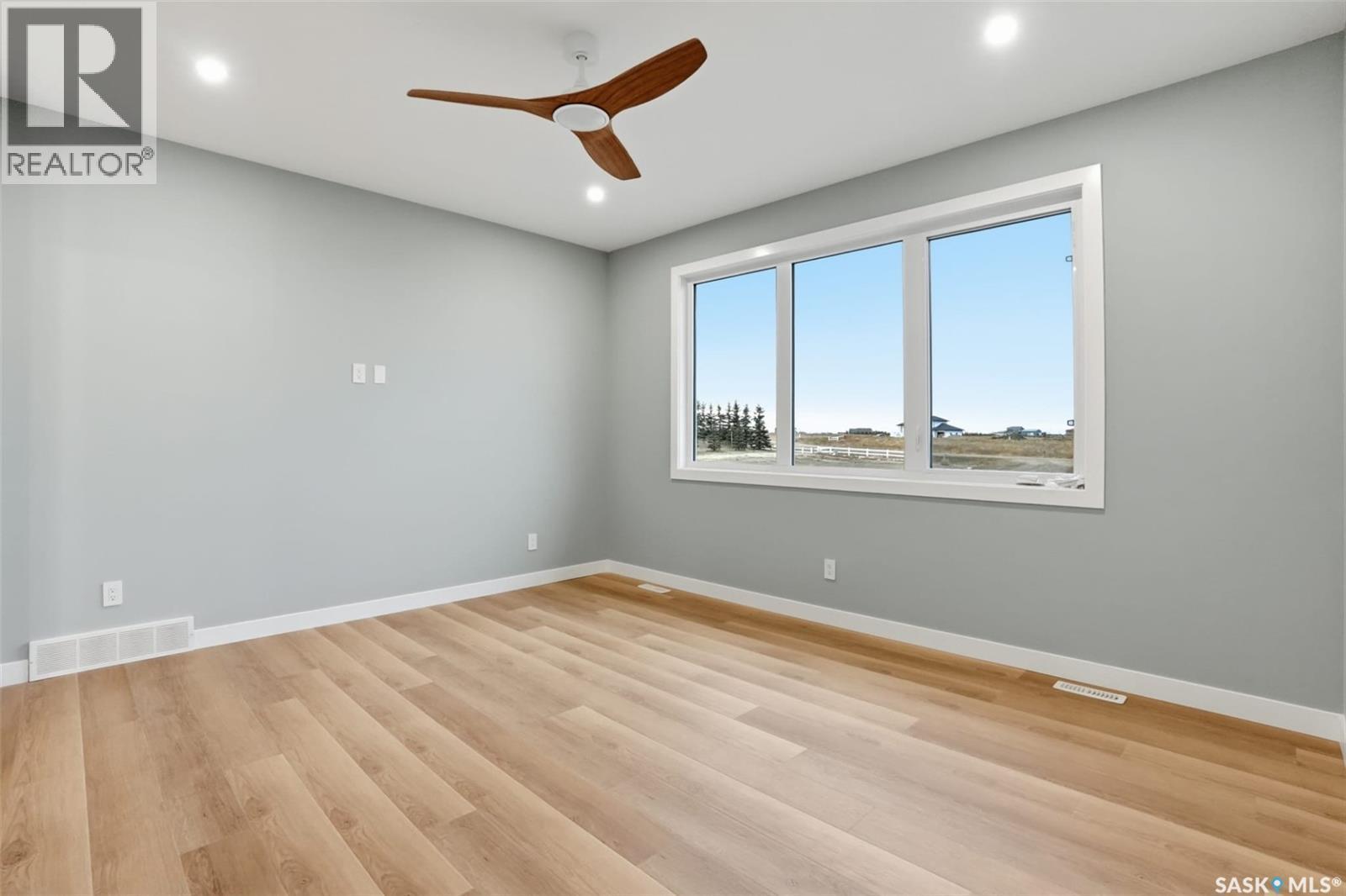 12 Cardinal Drive, Dundurn Rm No. 314, SK - Indoor Photo Showing Other Room