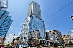 2102 - 488 UNIVERSITY AVENUE Toronto, ON M5G 0C1