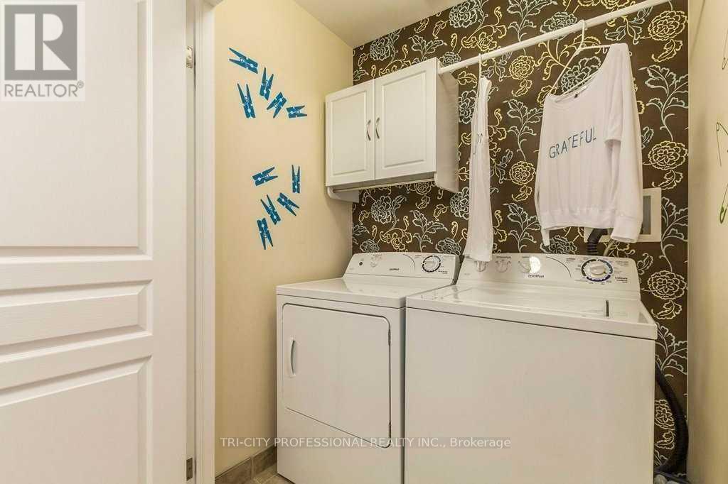 40 - 170 Palacebeach Trail, Hamilton, ON - Indoor Photo Showing Laundry Room