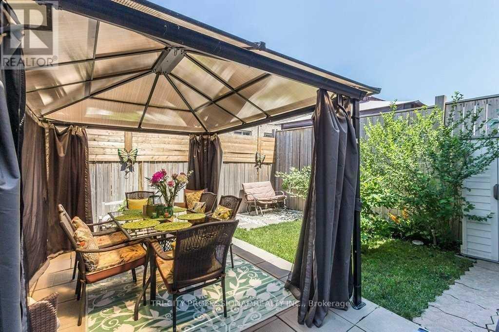 40 - 170 Palacebeach Trail, Hamilton, ON - Outdoor With Deck Patio Veranda With Exterior