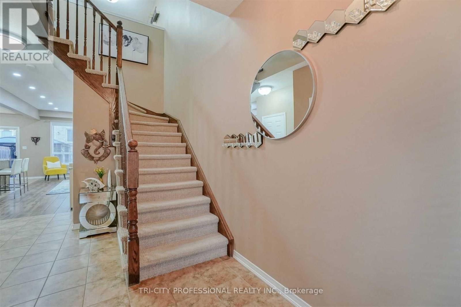 40 - 170 Palacebeach Trail, Hamilton, ON - Indoor Photo Showing Other Room