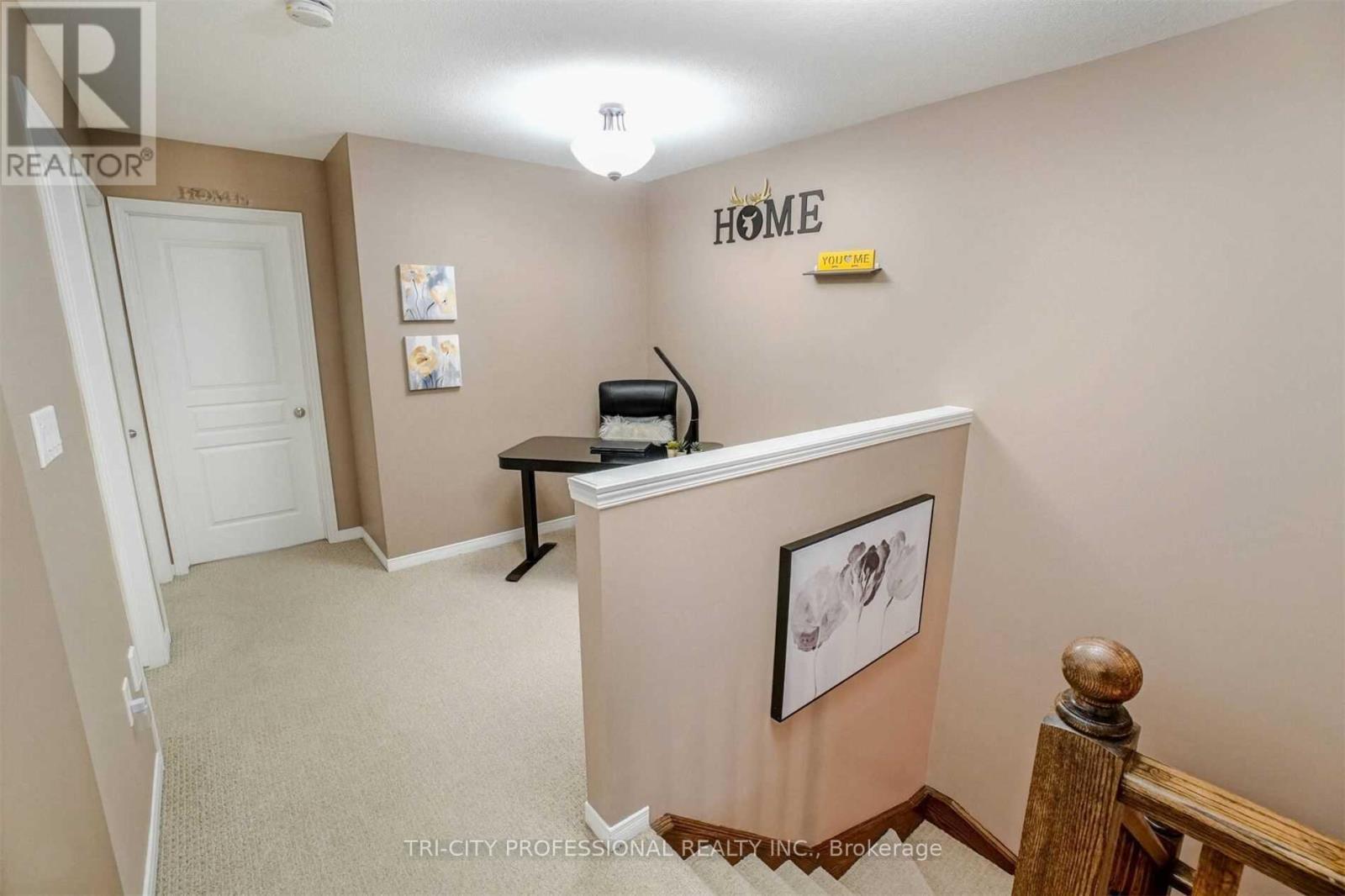 40 - 170 Palacebeach Trail, Hamilton, ON - Indoor Photo Showing Other Room