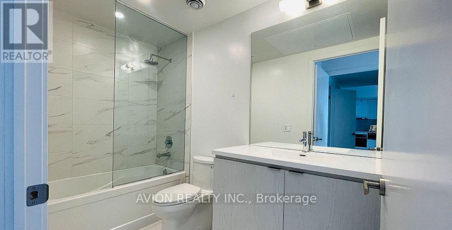 6212 - 55 Cooper Street, Toronto, ON - Indoor Photo Showing Bathroom