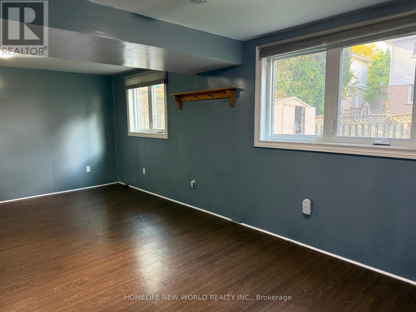 Walk Out Basement Apt - 252 Osmond Crescent, Newmarket, ON - Indoor Photo Showing Other Room