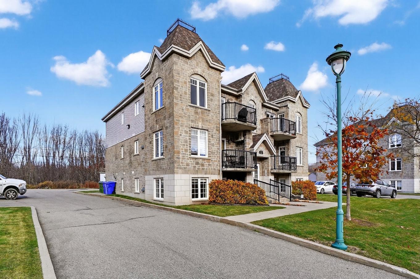 Frontage - 1-189 Rue Des Lys, Saint-Eustache, QC - Outdoor With Facade
