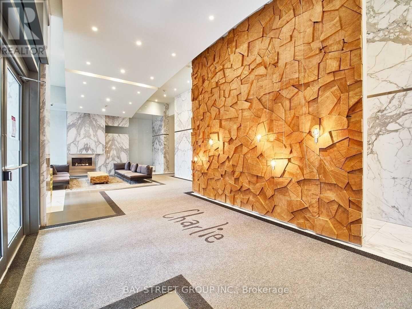 510 - 8 Charlotte Street, Toronto, ON - Indoor Photo Showing Other Room