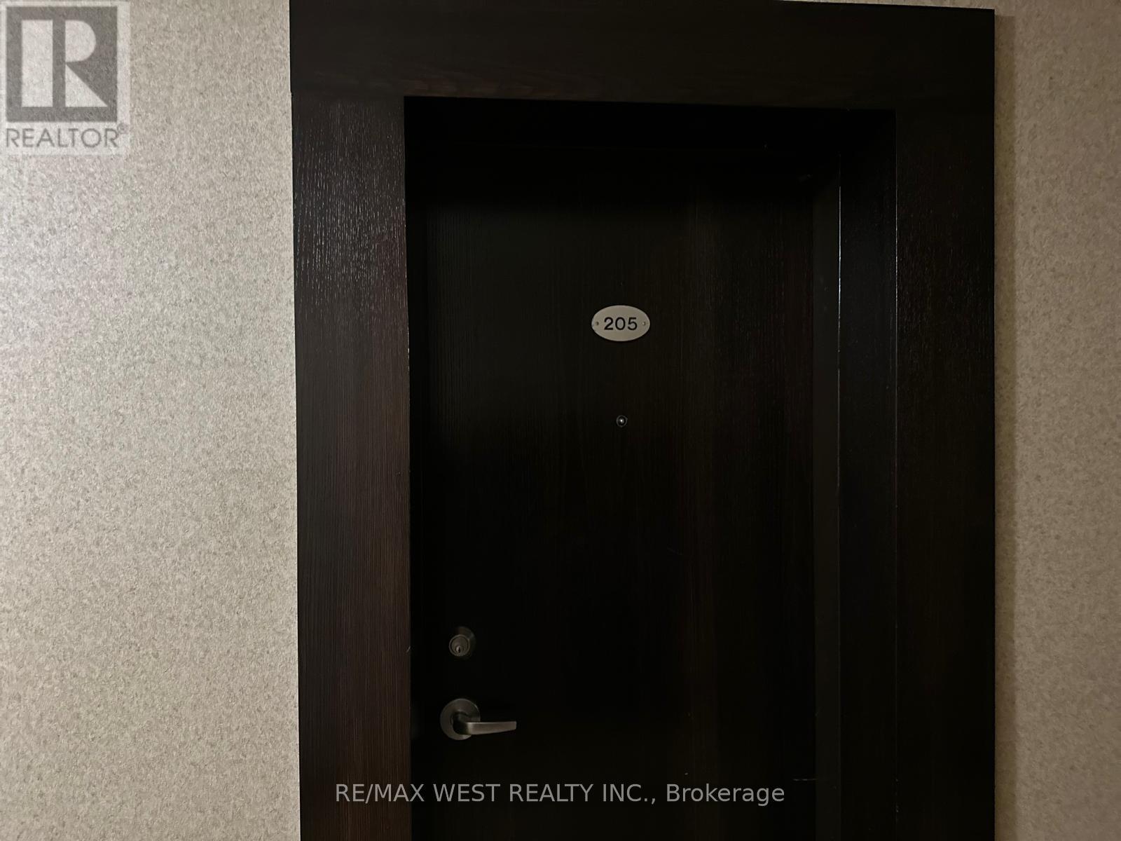 205 - 2550 Bathurst Street, Toronto, ON -