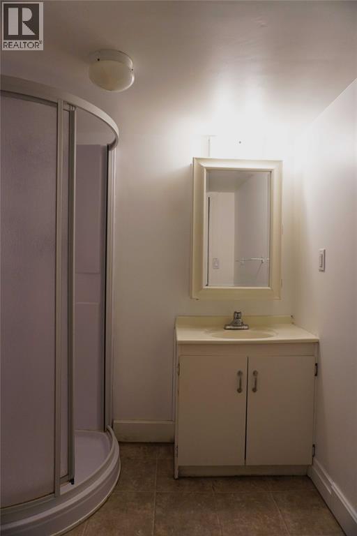 460 Nelson Street, Sarnia, ON - Indoor Photo Showing Bathroom