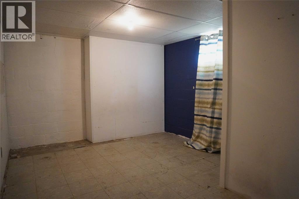 460 Nelson Street, Sarnia, ON - Indoor