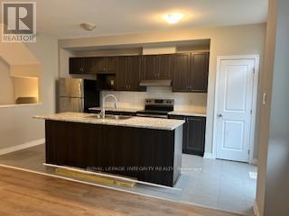 168 Bandelier Way E, Ottawa, ON - Indoor Photo Showing Kitchen With Double Sink