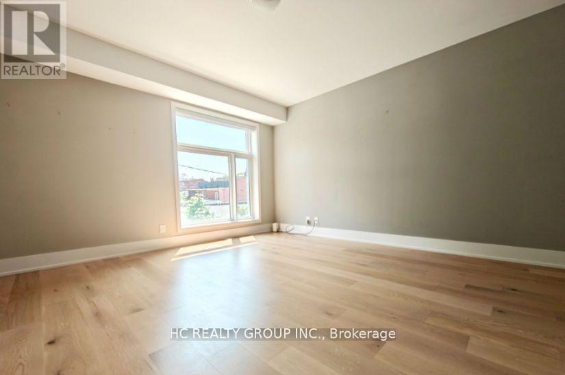 Unit 11 - 270 Davenport Road, Toronto, ON - Indoor Photo Showing Other Room