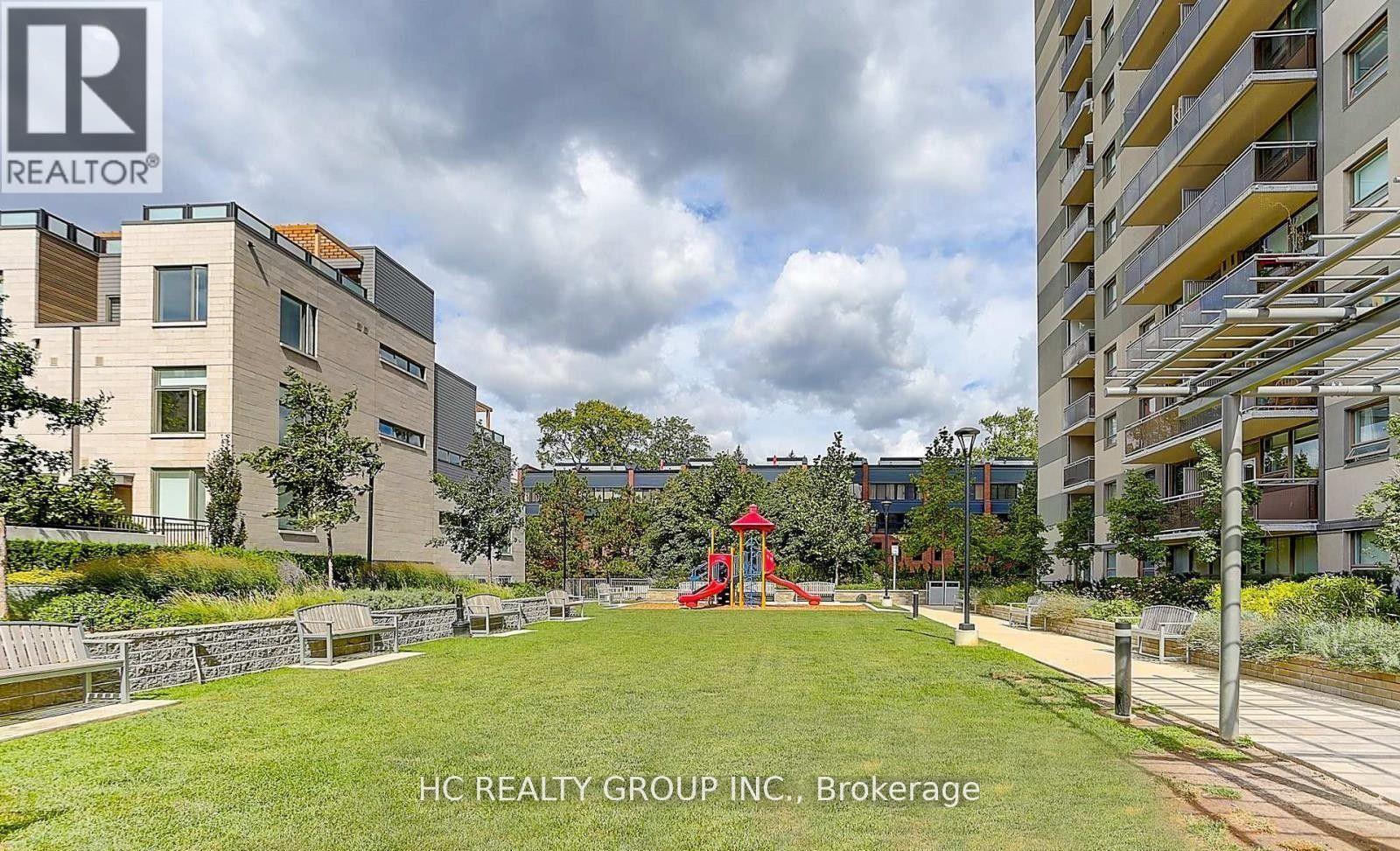 Unit 11 - 270 Davenport Road, Toronto, ON - Outdoor