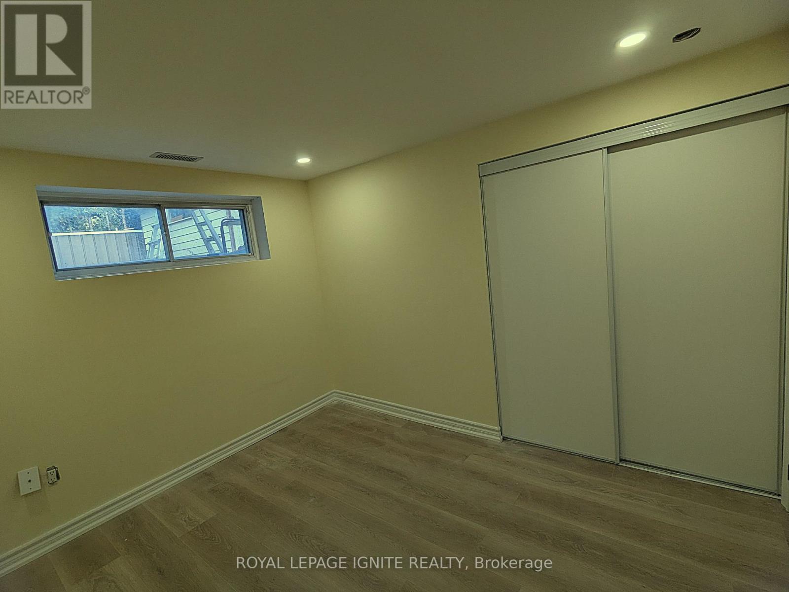 Bsmnt - 15 Beacham Crescent, Toronto, ON - Indoor Photo Showing Other Room