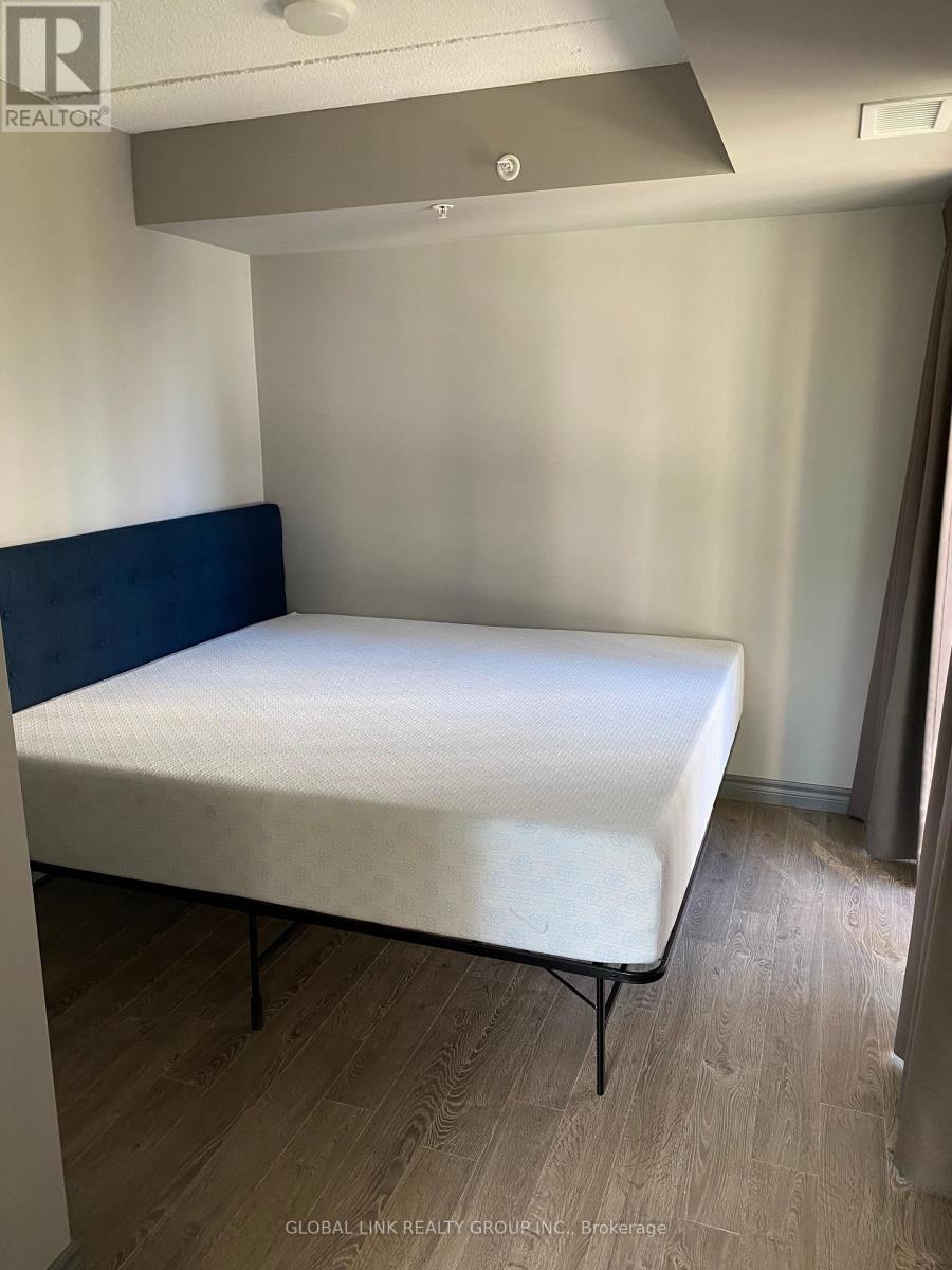 702 - 321 Spruce Street, Waterloo, ON - Indoor