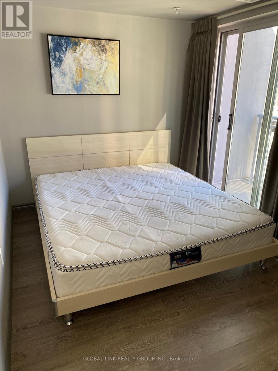 702 - 321 Spruce Street, Waterloo, ON - Indoor