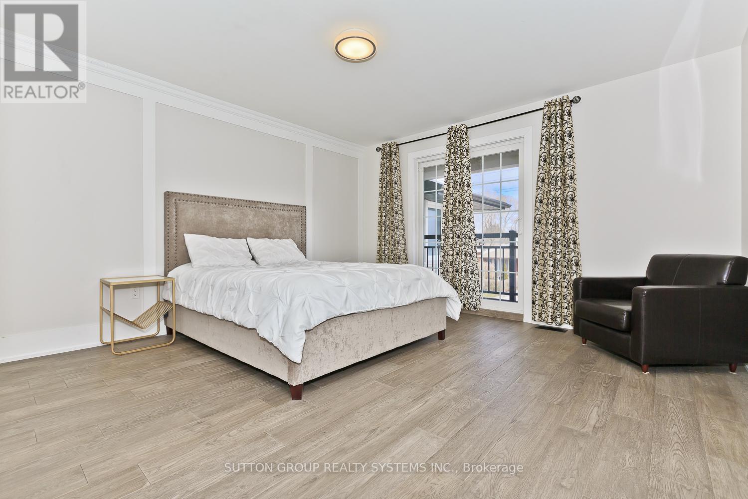 1236 Ogden Avenue, Mississauga, ON - Indoor Photo Showing Bedroom