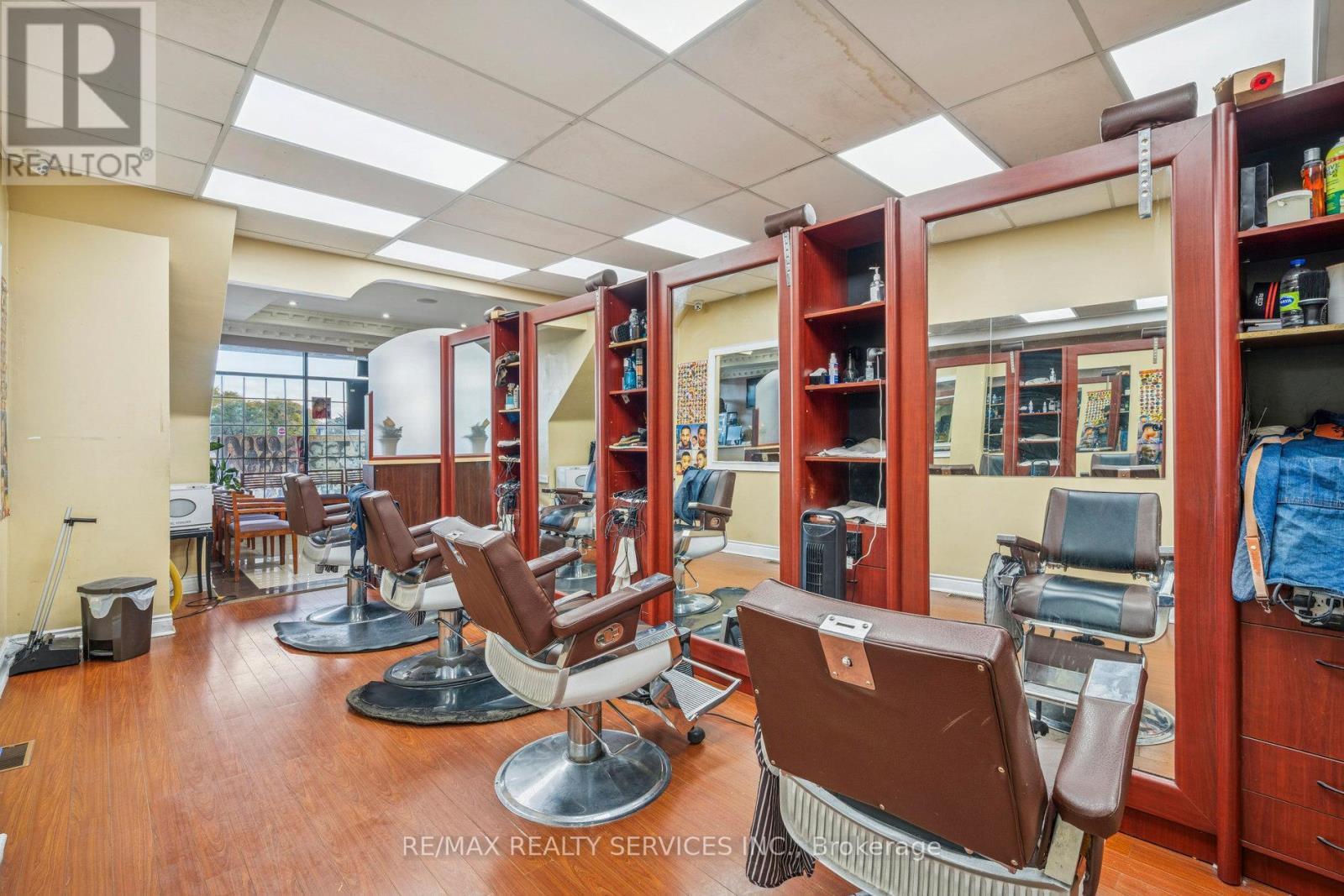 51 Kennedy Road N, Brampton, ON