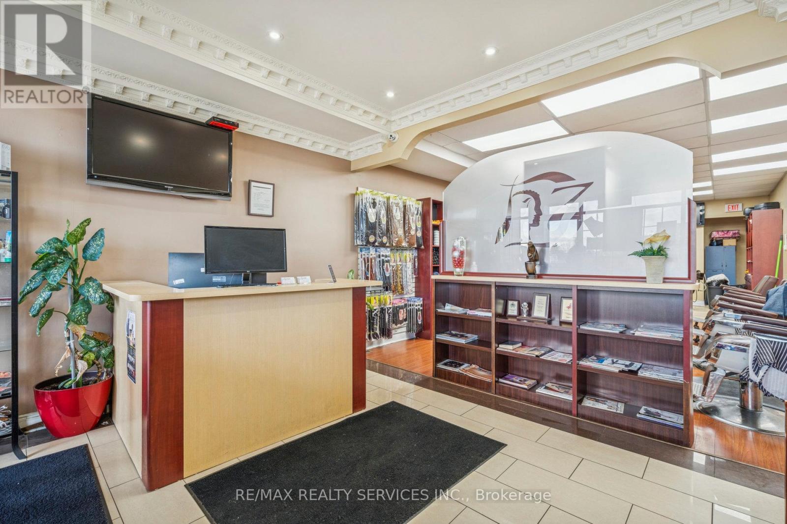 51 Kennedy Road N, Brampton, ON