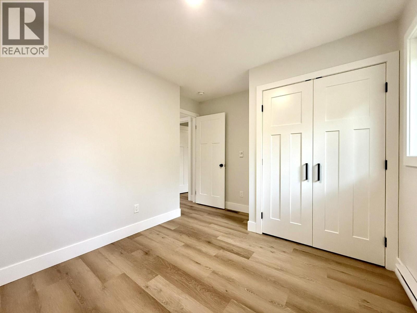 1938 Foxwood Trail Unit# 2, Windermere, BC - Indoor Photo Showing Other Room