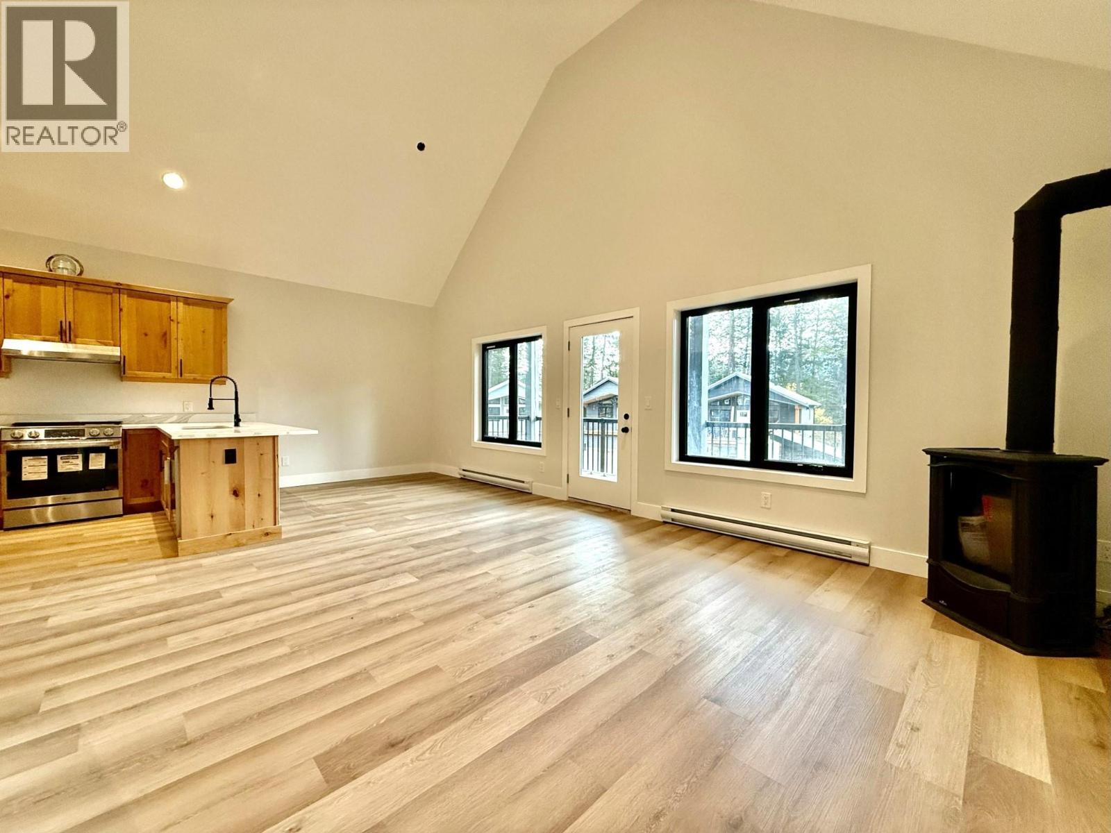 1938 Foxwood Trail Unit# 2, Windermere, BC - Indoor