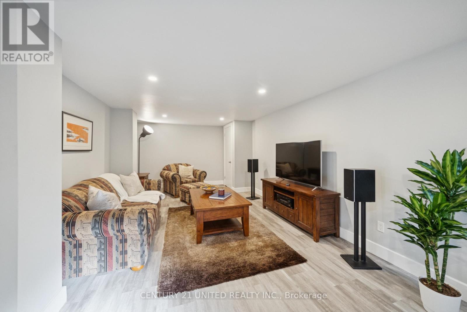 821 Schneider Place, Peterborough (Northcrest Ward 5), ON - Indoor