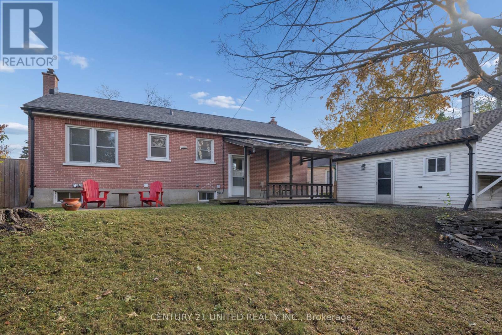 821 Schneider Place, Peterborough (Northcrest Ward 5), ON - Outdoor With Deck Patio Veranda