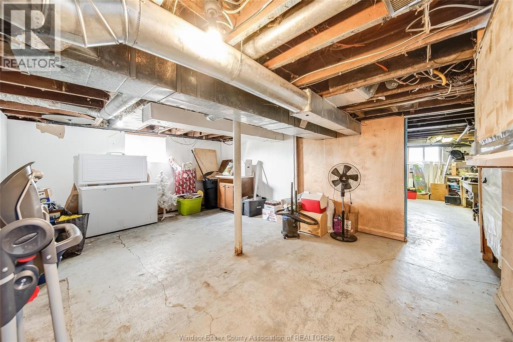 615 Road 11, Kingsville, ON - Indoor Photo Showing Basement