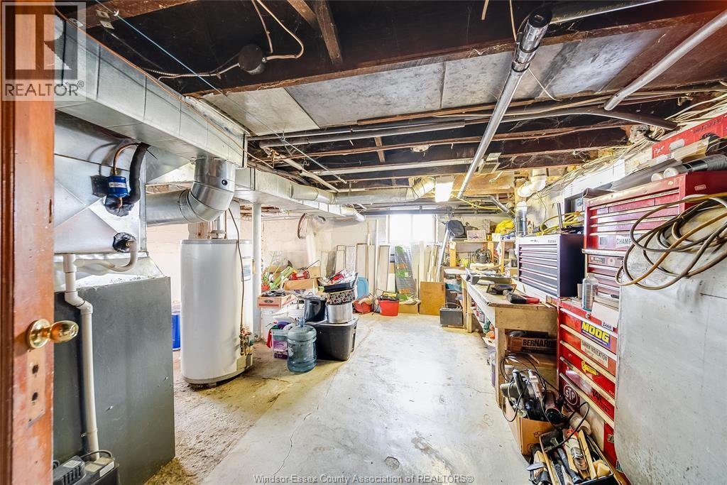 615 Road 11, Kingsville, ON - Indoor Photo Showing Basement