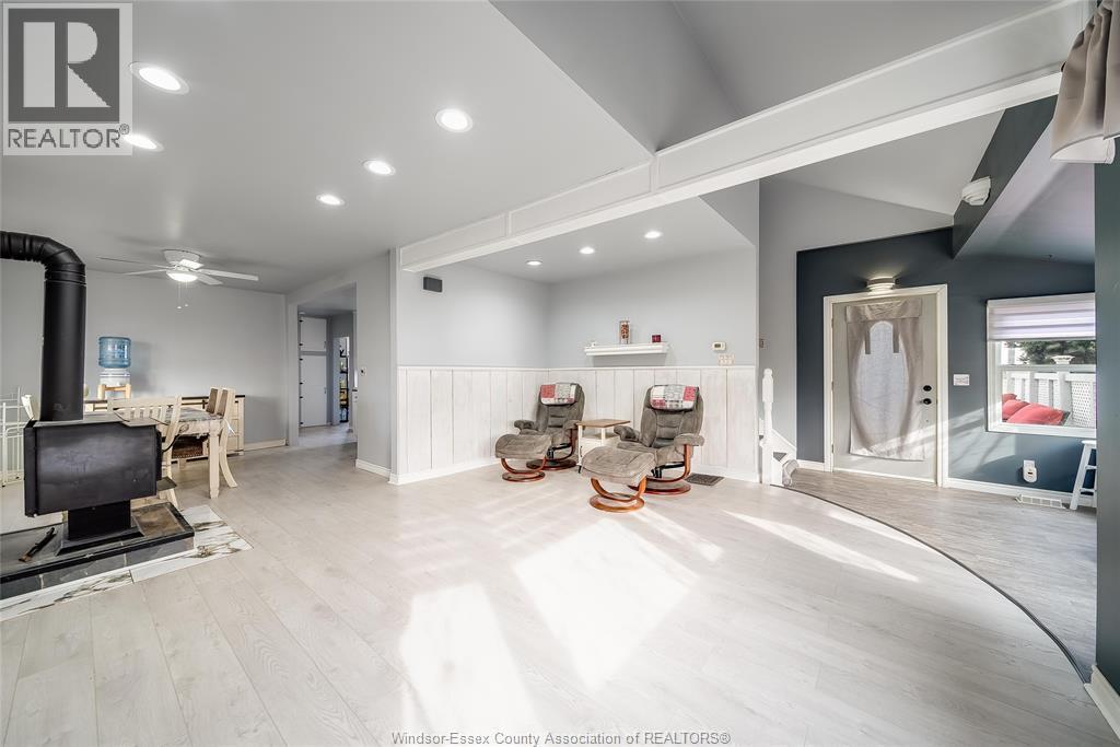 615 Road 11, Kingsville, ON - Indoor