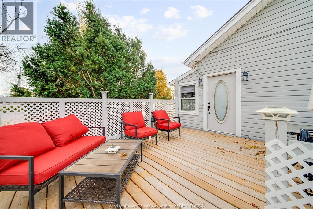 615 Road 11, Kingsville, ON - Outdoor With Deck Patio Veranda With Exterior