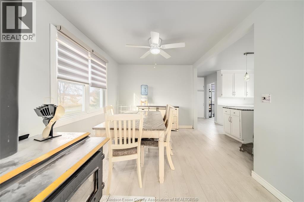 615 Road 11, Kingsville, ON - Indoor Photo Showing Dining Room