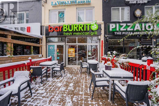 4918 Yonge Street, Toronto, ON