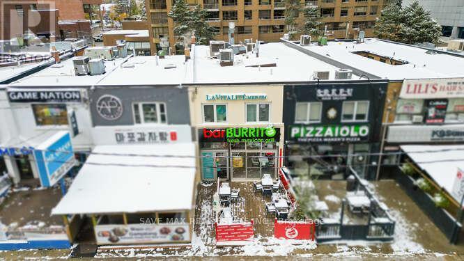 4918 Yonge Street, Toronto, ON