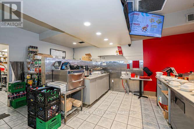 4918 Yonge Street, Toronto, ON