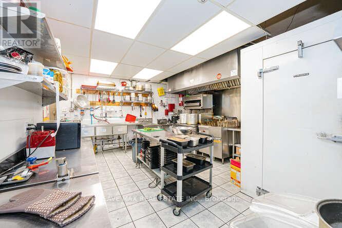 4918 Yonge Street, Toronto, ON