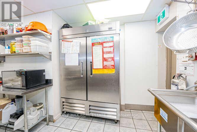 4918 Yonge Street, Toronto, ON