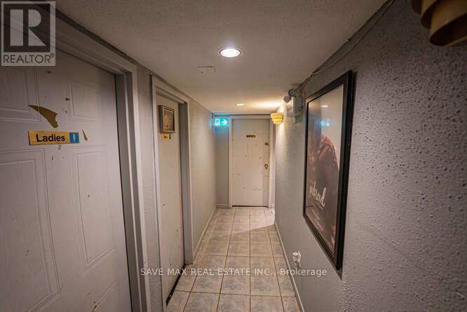 4918 Yonge Street, Toronto, ON