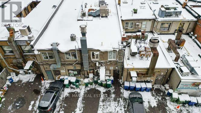 4918 Yonge Street, Toronto, ON