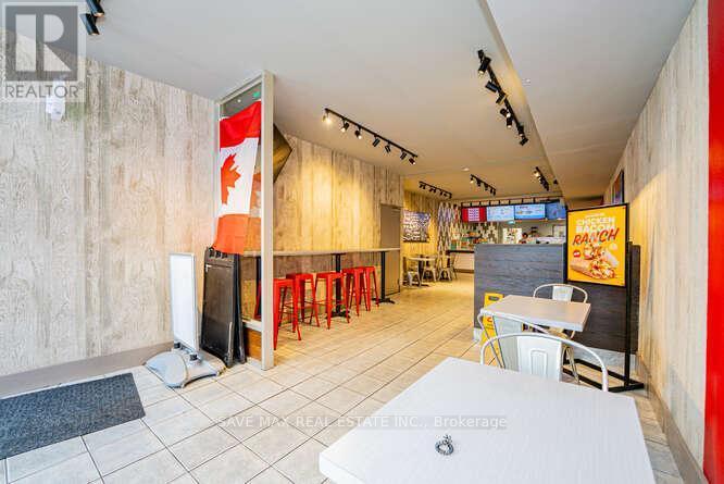 4918 Yonge Street, Toronto, ON