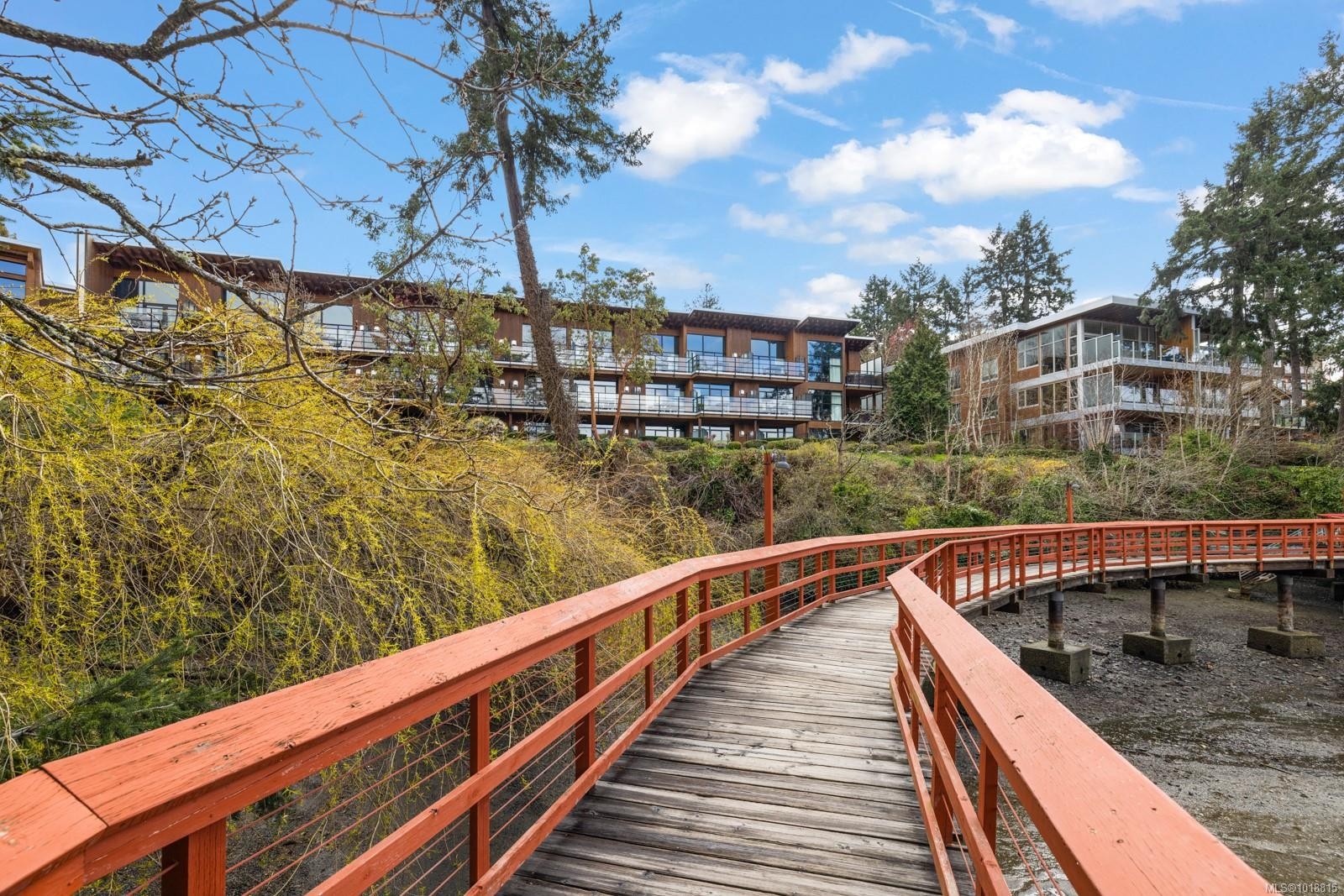 303-7070 West Saanich Rd, Central Saanich, BC - Outdoor With Balcony