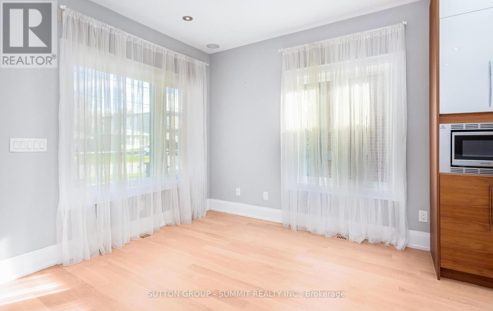 1050 Caven Street, Mississauga, ON - Indoor Photo Showing Other Room