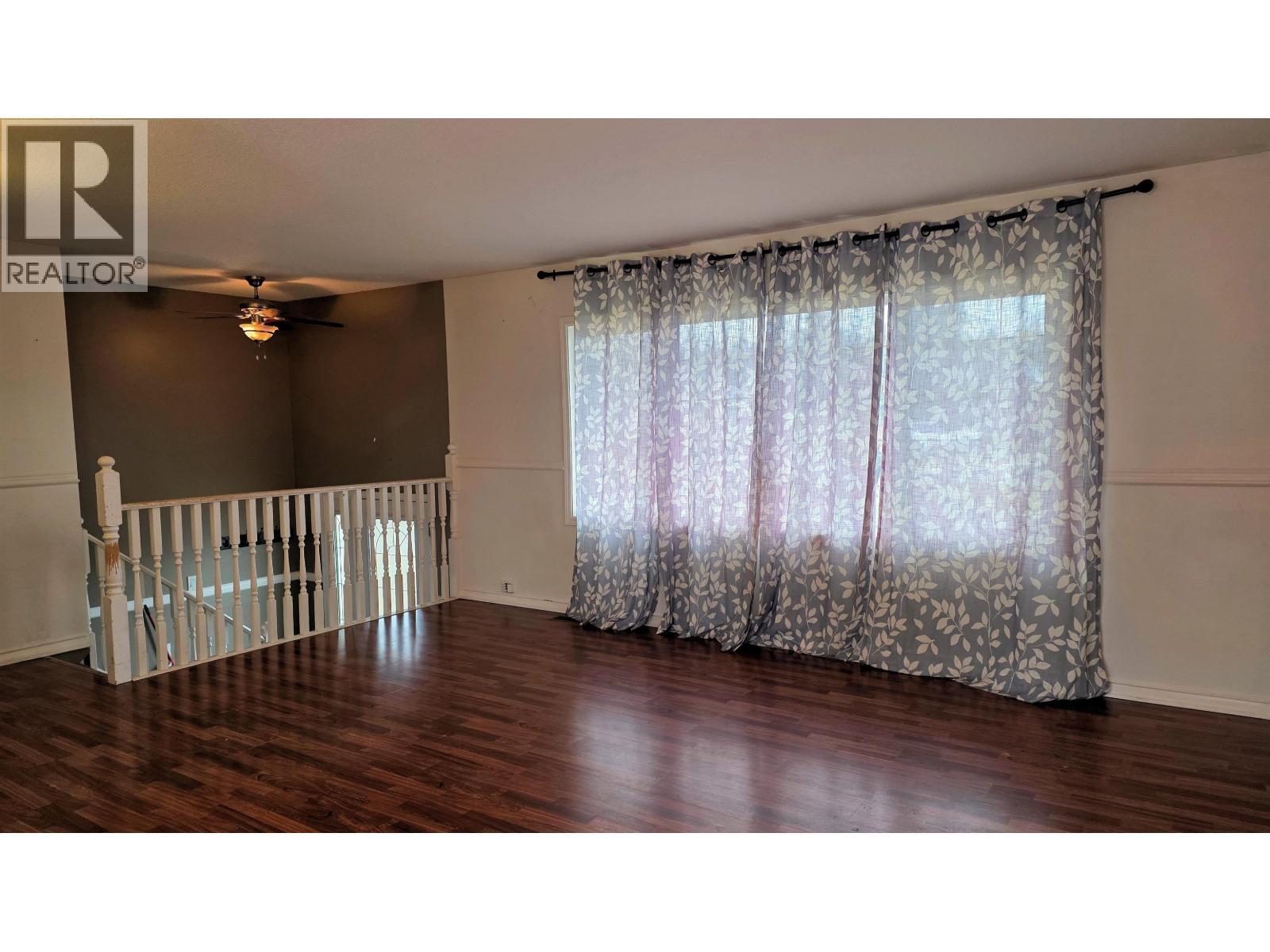 2895 Pearson Road, Houston, BC - Indoor Photo Showing Other Room