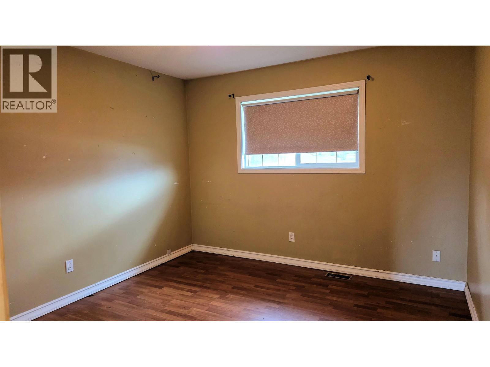 2895 Pearson Road, Houston, BC - Indoor Photo Showing Other Room