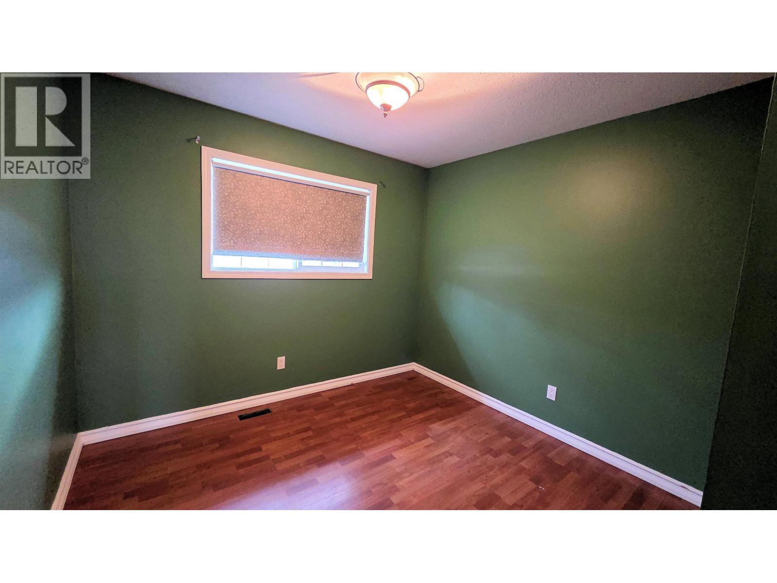 2895 Pearson Road, Houston, BC - Indoor Photo Showing Other Room