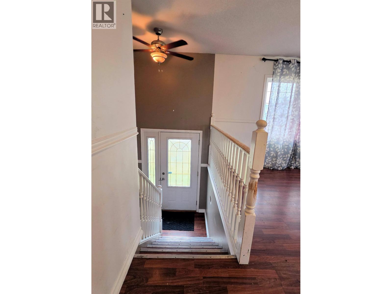 2895 Pearson Road, Houston, BC - Indoor Photo Showing Other Room