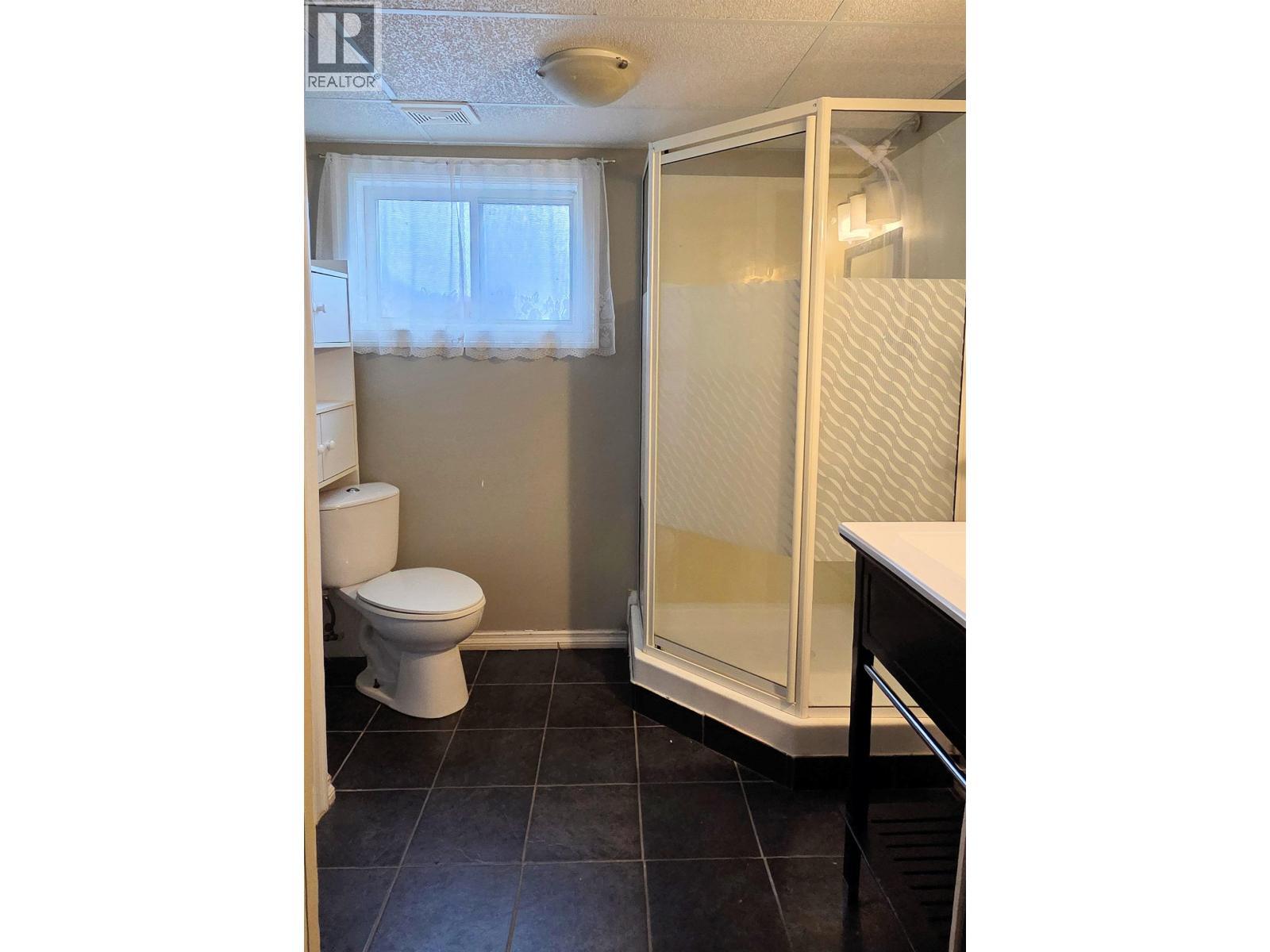 2895 Pearson Road, Houston, BC - Indoor Photo Showing Bathroom