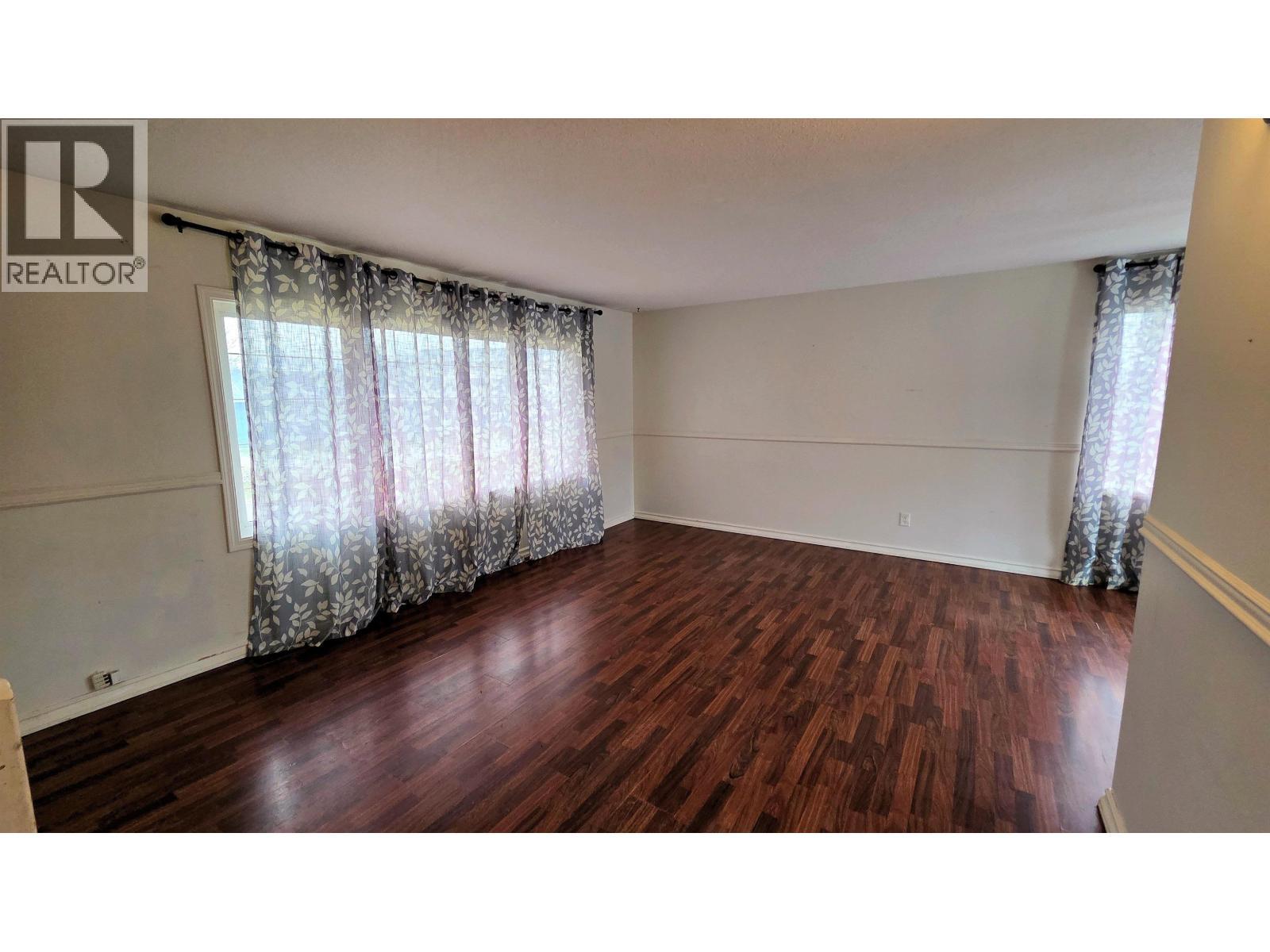 2895 Pearson Road, Houston, BC - Indoor Photo Showing Other Room