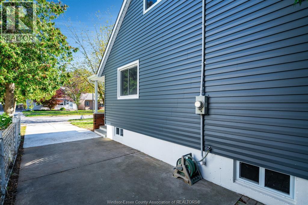 1451 Olive, Windsor, ON - Outdoor