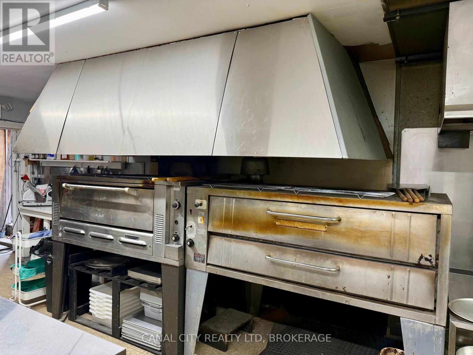 32 Front Street N, Thorold (Thorold Downtown), ON